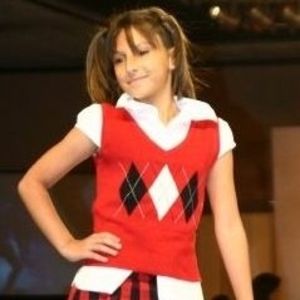 Meet your Posher, Taina